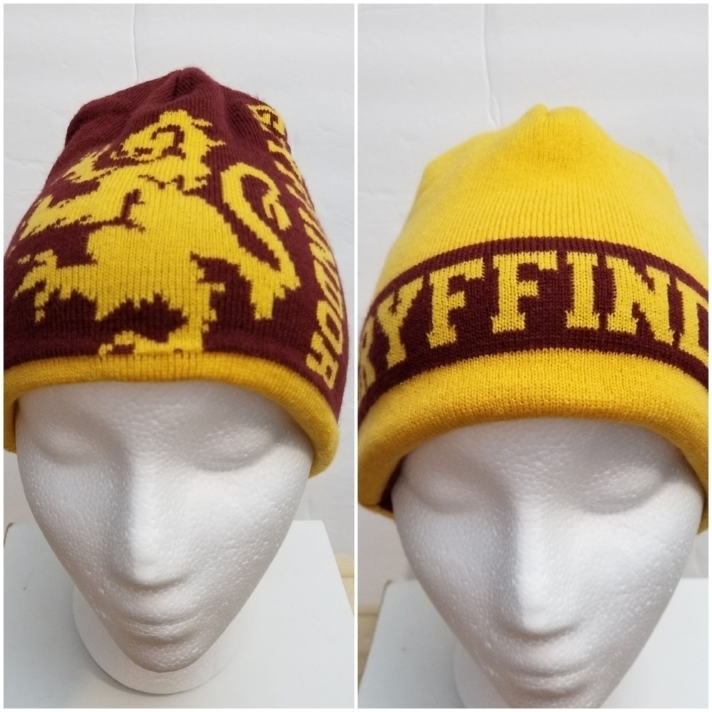 Harry Potter Gryffindor Reversible Unisex Beanie, O/S